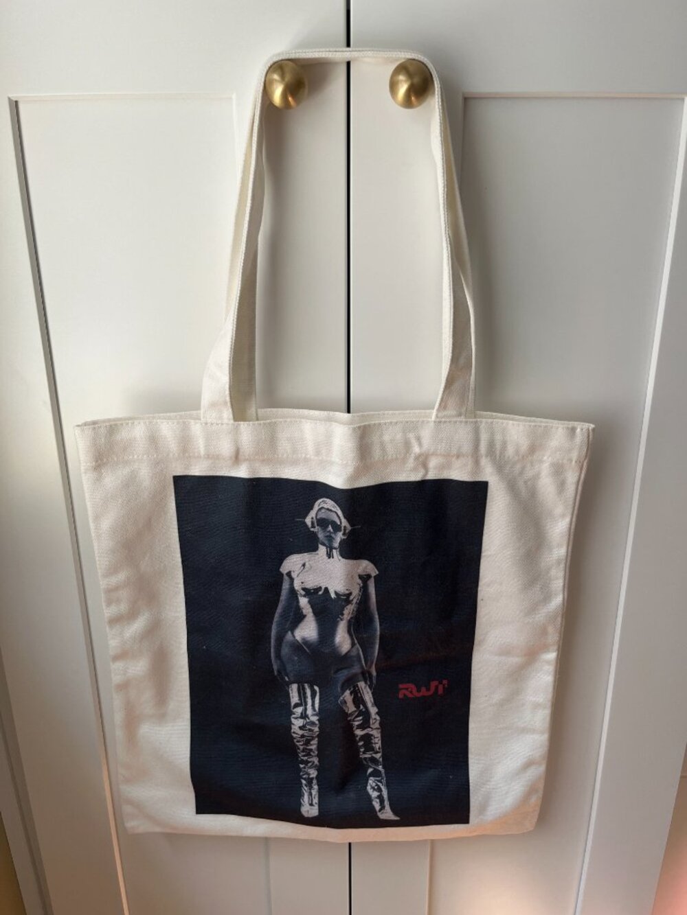 Beyoncé Renaissance World Tour (RWT) Official Tote Bag - Picture 2 of 4
